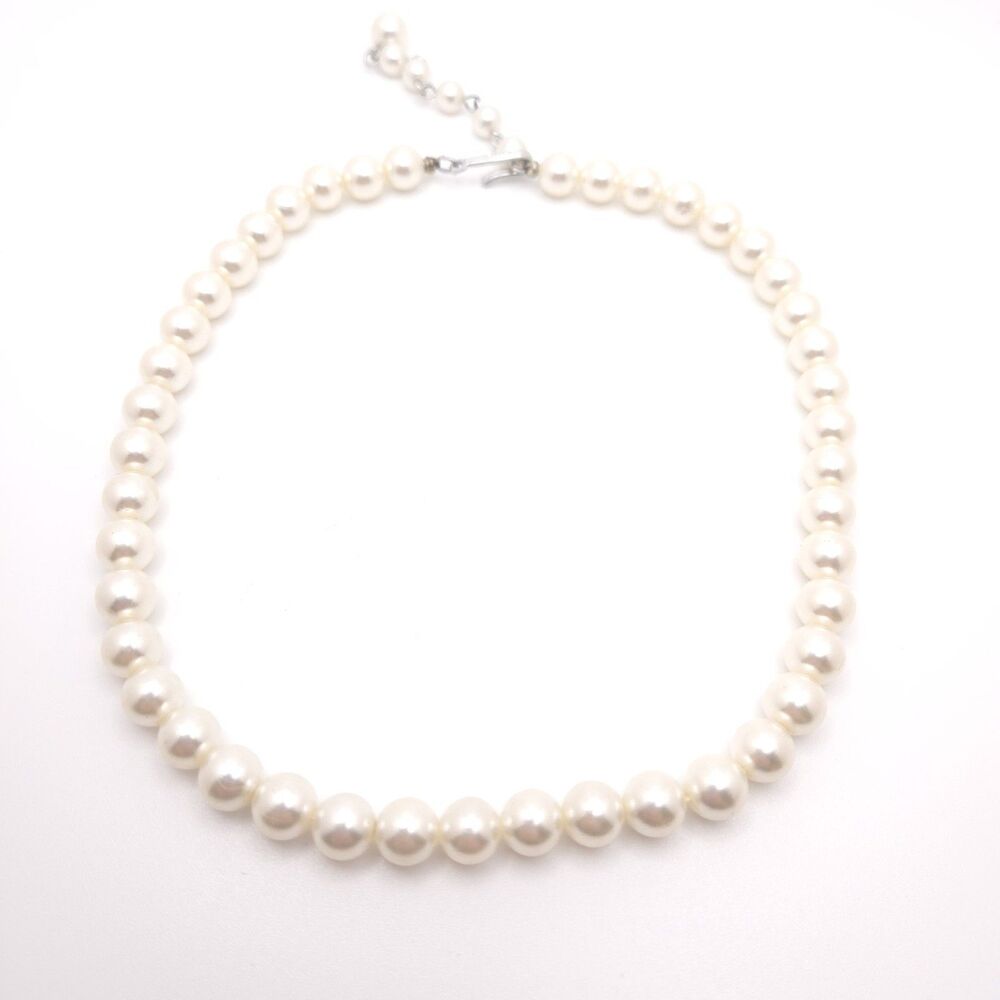 Vintage Japan White Imitation Pearl Round Beaded Choker Necklace Hook Clasp 16in